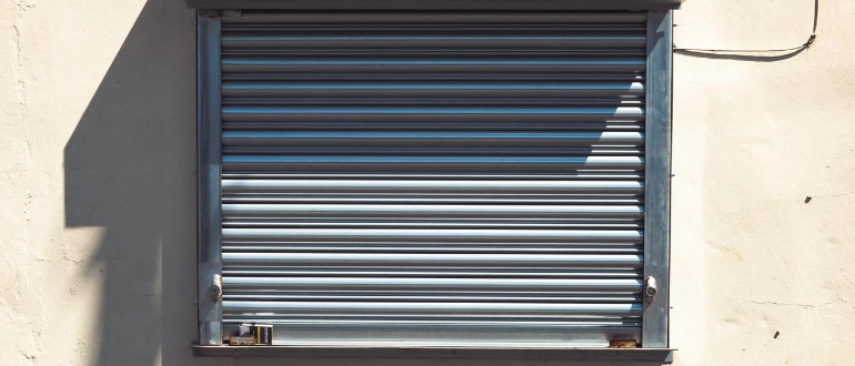 manual-rolling-shutter-suitable-for-small-shops